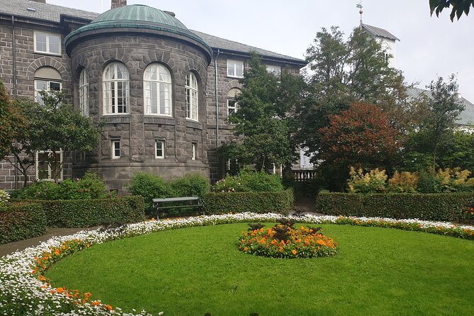 2-Hour Reykjavik Private Walking Tour - Sculpture gardens and Reykjavik’s artistic side