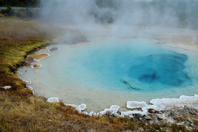 3-Day Ice Cave, South Coast, Golden Circle and Northern Lights - Food, luggage, and what to pack