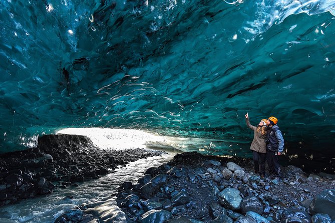 3-Day Ice Cave, South Coast, Golden Circle and Northern Lights - Who should book this tour?