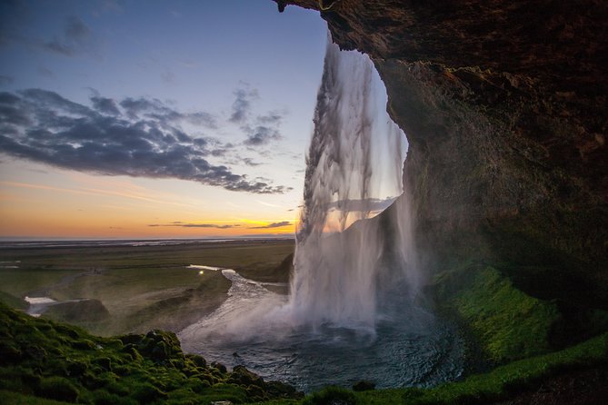 6-Day Minibus Tour Around Iceland from Reykjavik - Day 2: South Coast waterfalls and a glacier hike