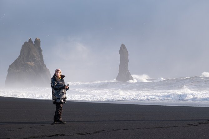 6-day Ultimate Iceland Tour: Photography and Northern Lights - Day 5: Ice, black sand, and the Jökulsárlón payoff