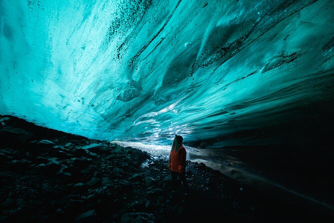 8-Day Small Group Tour Around Iceland from Reykjavik - Day 4: East Fjords, Icelandic horses, and Vök Baths