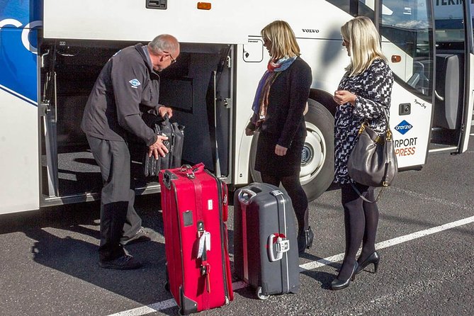 Airport Express Shared Departure transfer from Reykjavik City to Keflavik Airport - Key Points at a Glance