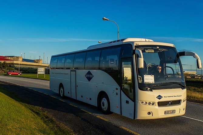 Airport Express Shared Departure Transfer from Reykjavik Hotels to Keflavik Airport - What the strongest service points are