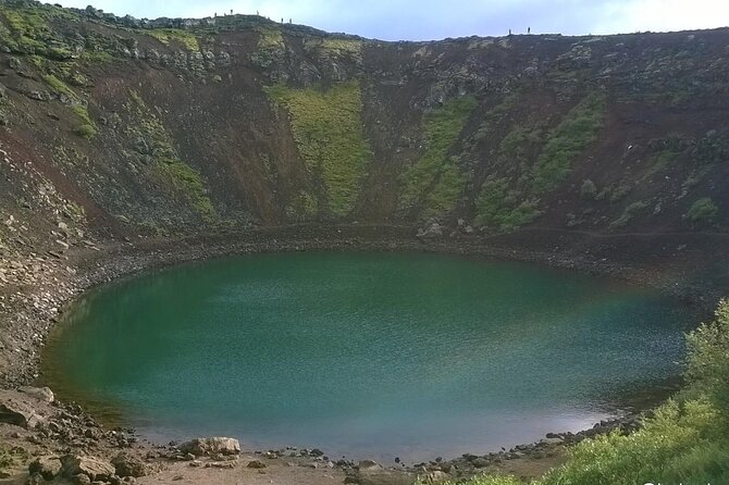 Classic Golden Circle & Kerið Small-Group Tour from Reykjavík - Geysir and Strokkur: the stop with a built-in countdown