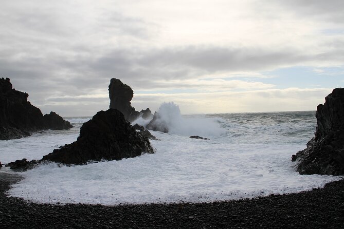Day Trip to Snæfellsness Peninsula from Reykjavik - Arnarstapi and Samkomuhúsið: a useful break in the middle