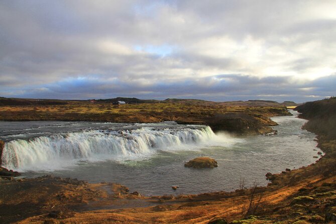 Day Trip to the Golden Circle and Blue Lagoon from Reykjavik - Thingvellir connects geology and national history