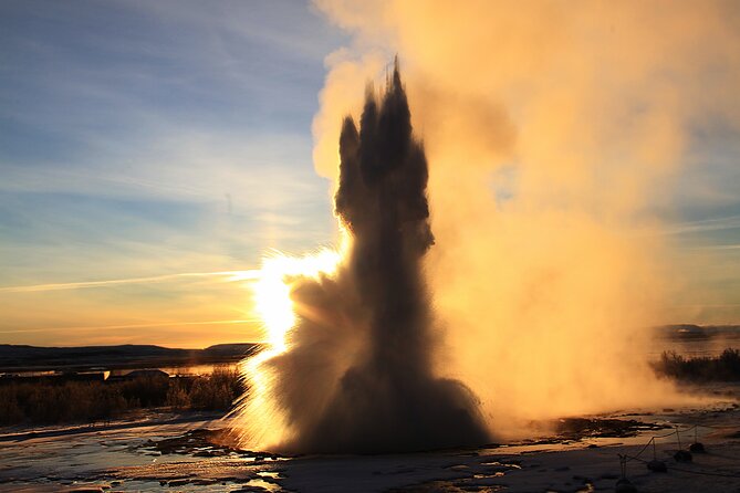 Day Trip to the Golden Circle and Hot spring Geyser by 4WD Jeep from Reykjavik - What the 4WD or AWD vehicle means