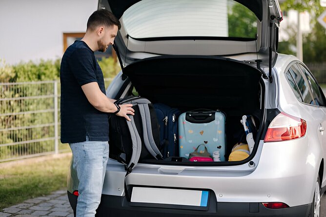 From KEF Airport: Private Transfer to Reykjavik in Iceland - How the price compares with the convenience