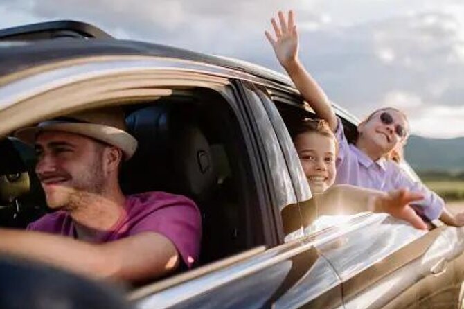 From KEF Airport: Private Transfer to Reykjavik in Iceland - Who should book this private ride