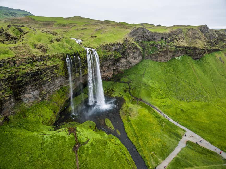 From Reykjavík: 2-Day South Coast Adventure - Jökulsárlón and the icebergs at the lagoon