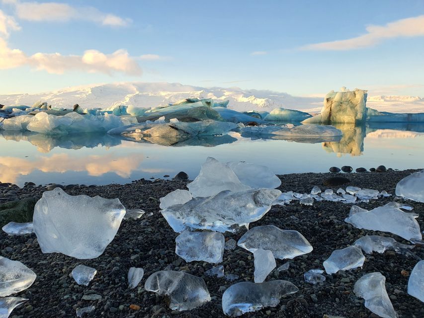 From Reykjavik: 3-Day South Coast Winter Tour with Ice Cave - Why the three-day winter format works