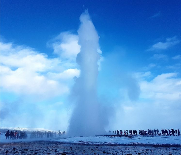 From Reykjavik: 3-Day South Coast Winter Tour with Ice Cave - Day two: waterfalls and the black coast