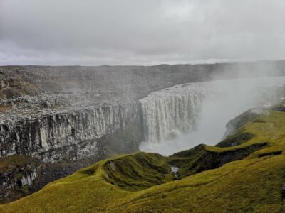 4, 5, 6 or 7-Day Small-Group Ring Road Tour