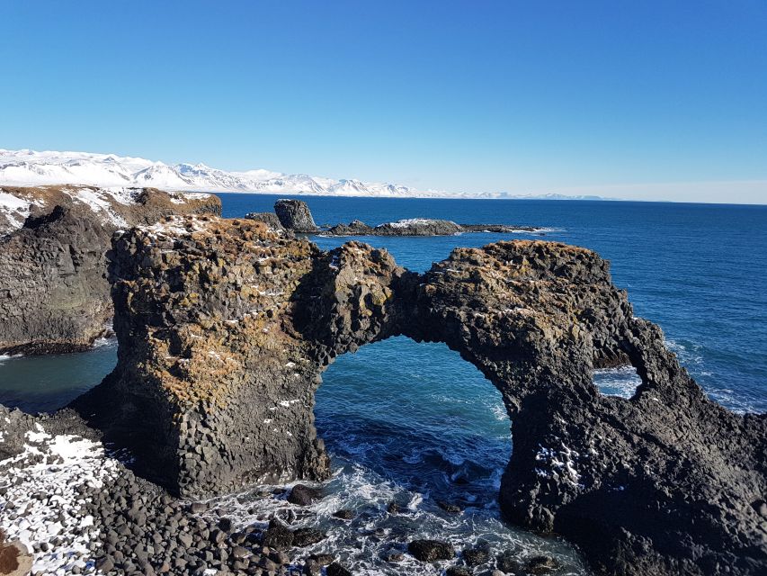 From Reykjavík: 4, 5, 6 or 7-Day Small-Group Ring Road Tour - Day Five: Hraunfossar, Horses, and Iceland’s Largest Lava Cave