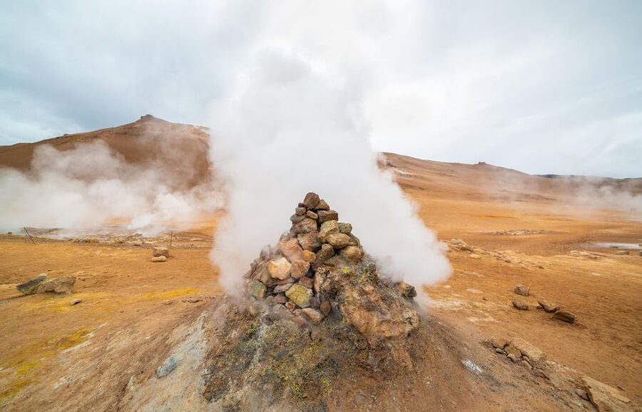 From Reykjavik: 6-Day Icelandic Ring Road Tour - Day 4: Studlagil, Lake Mývatn, and Goðafoss