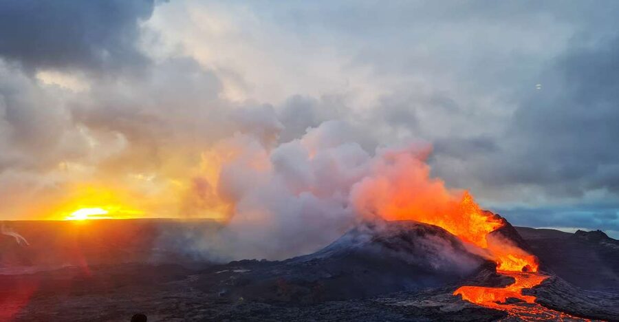From Reykjavík: Fagradalsfjall Volcano Hike with Geologist - The Reykjavík Pickup and Drive Across Reykjanes