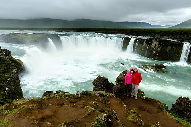 From Reykjavik: Full Day Private Golden Circle Tour in Iceland - Looking into Kerid Crater