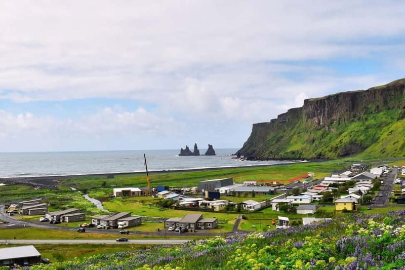 From Reykjavik: Glacier Lagoon and Fjaðrárgjúfur Canyon Tour - What the $216 price buys you