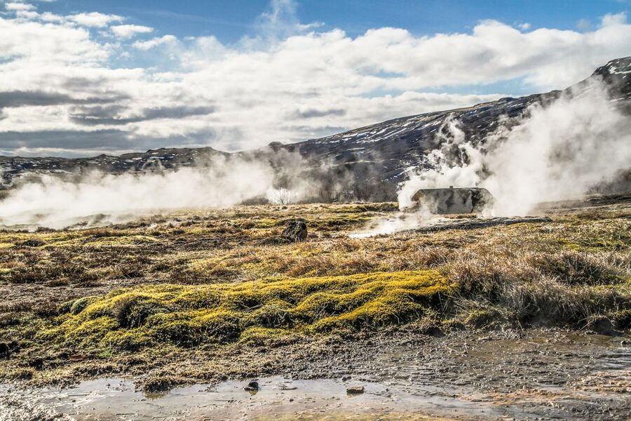 From Reykjavik: Golden Circle, Kerid, & Secret Lagoon Tour - Þingvellir National Park: geology and Icelandic history together
