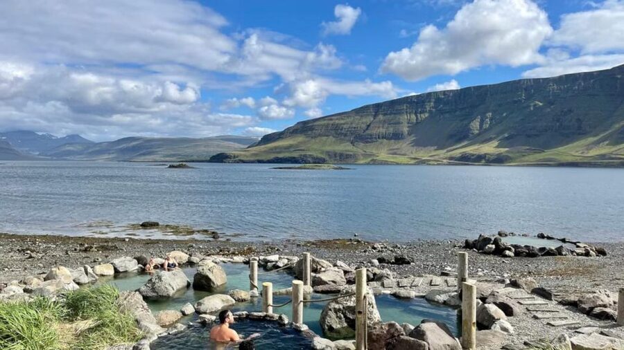 From Reykjavík: Golden Circle Route & Hvammsvik Hot Spring - Why this 11-hour route works