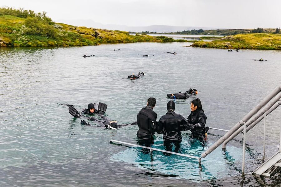 From Reykjavík: Golden Circle Tour and Silfra Snorkeling - Þingvellir National Park and the meeting of two plates