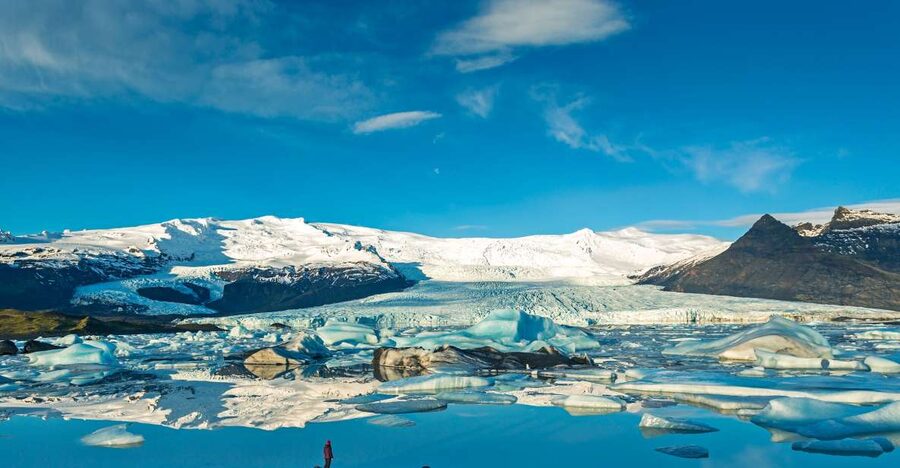 From Reykjavik: Jökulsárlón Glacier Lagoon and Diamond Beach - The real appeal: reaching Jökulsárlón in one day