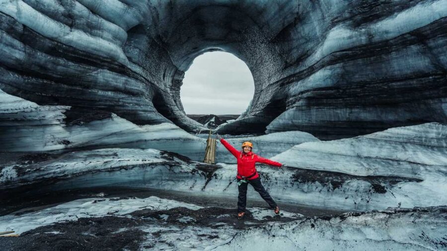 From Reykjavík: Katla Ice Cave and South Coast Tour - What the three-hour glacier section feels like