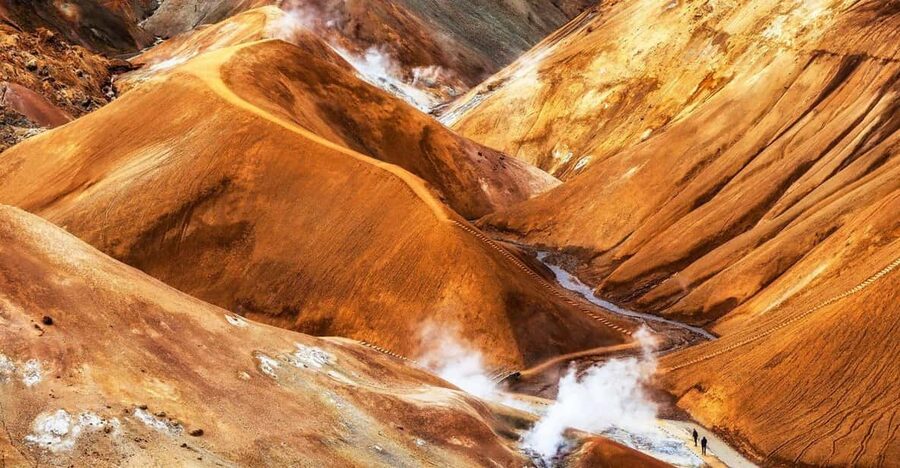 From Reykjavik: Kerlingarfjöll Hiking Day Tour - The guide is part of the value