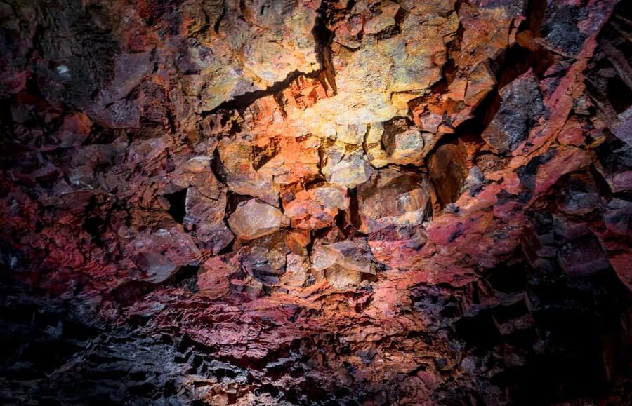 From Reykjavik: Lava Caving Tour - The winter icicles and other seasonal details