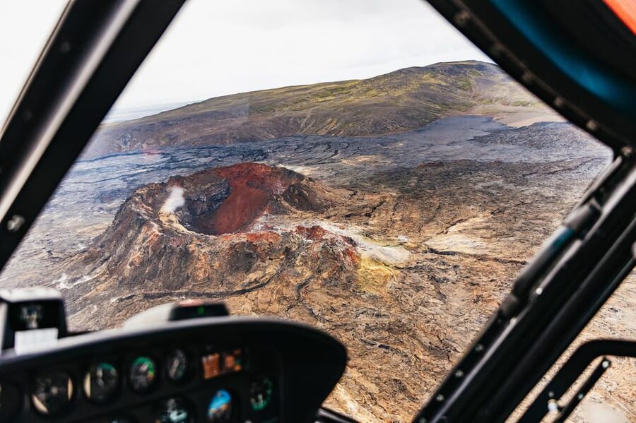 From Reykjavik: New Volcanic Area Helicopter Tour - Why seeing Reykjanes from a helicopter feels different