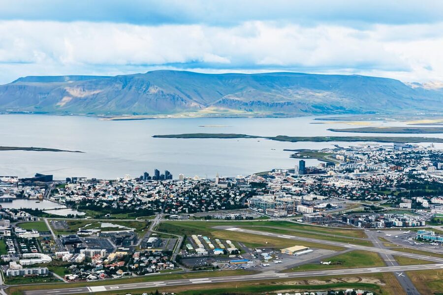 From Reykjavik: New Volcanic Area Helicopter Tour - What the pilot adds to the experience