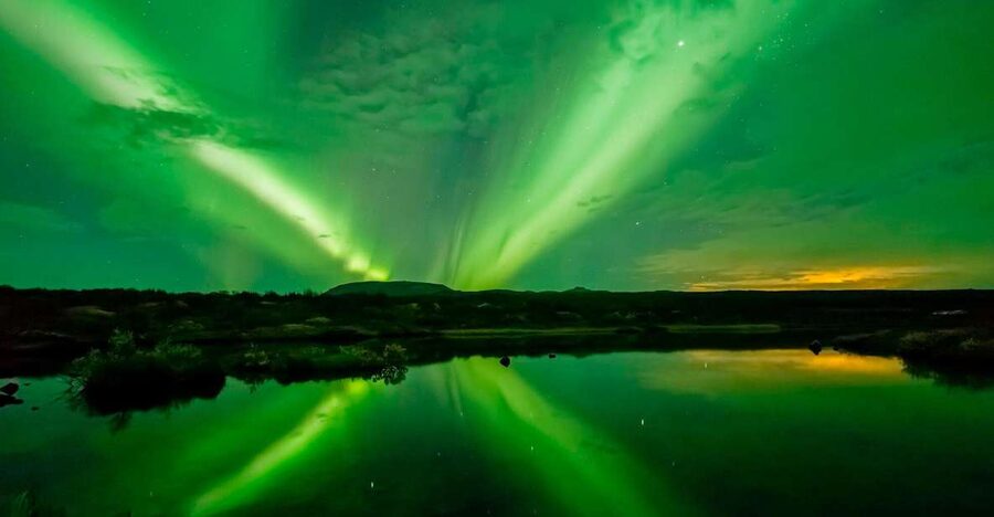 From Reykjavik: Northern Lights Boat Cruise - What the guide adds beyond a sky search