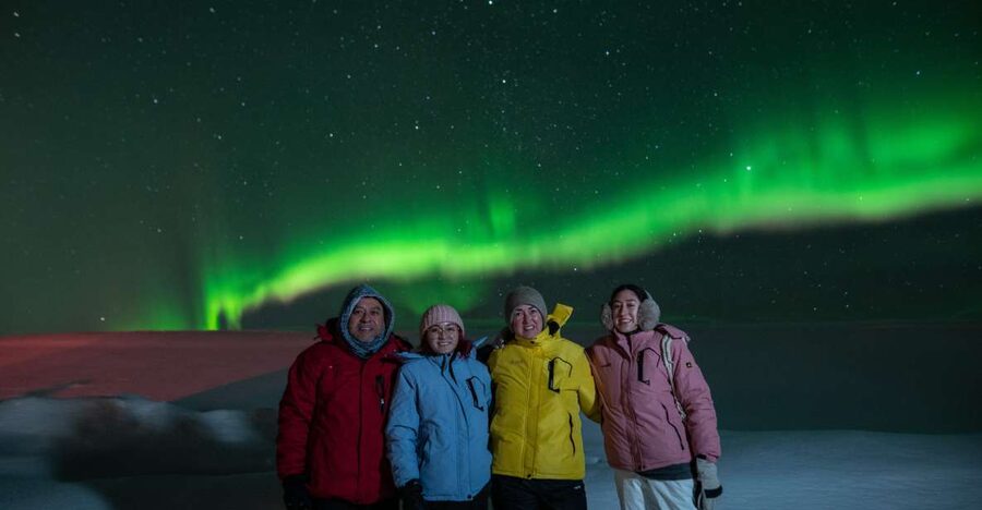 From Reykjavik: Northern Lights Guided Tour with Photos - Key points to know before you book