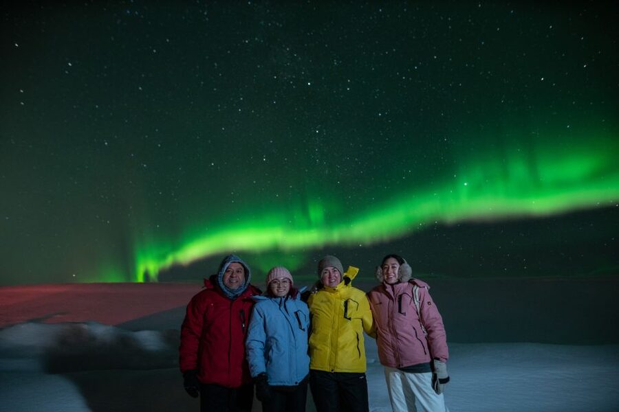 From Reykjavik: Northern Lights Guided Tour with Photos - Why this Northern Lights hunt works
