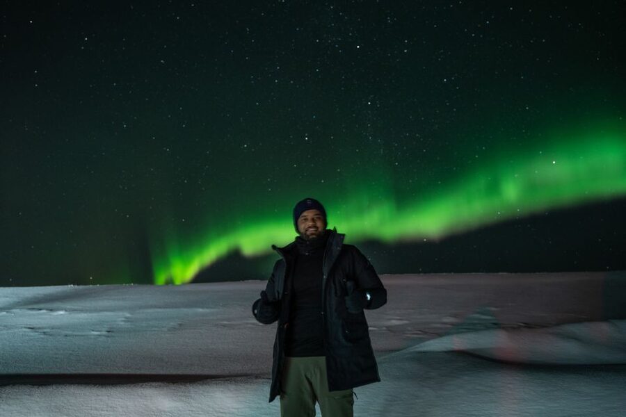 From Reykjavik: Northern Lights Guided Tour with Photos - The photo service and what you receive