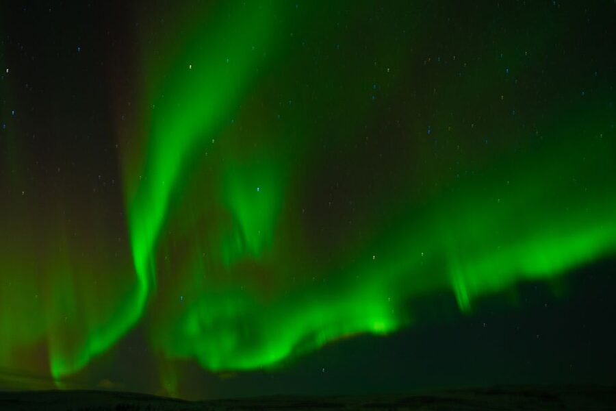 From Reykjavik: Northern Lights Guided Tour with Photos - Who should choose this tour