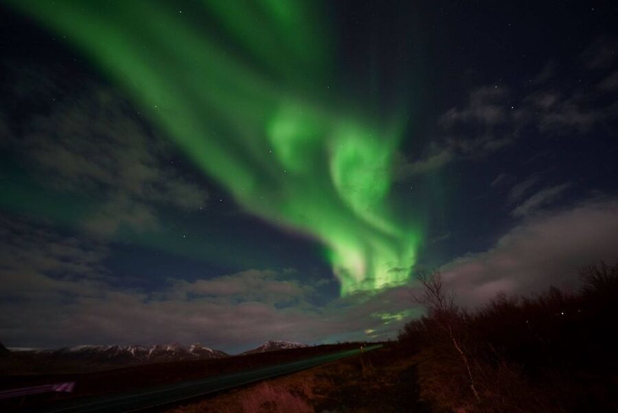From Reykjavik: Northern Lights Hunt Super Jeep Tour - A late start and a four-hour search