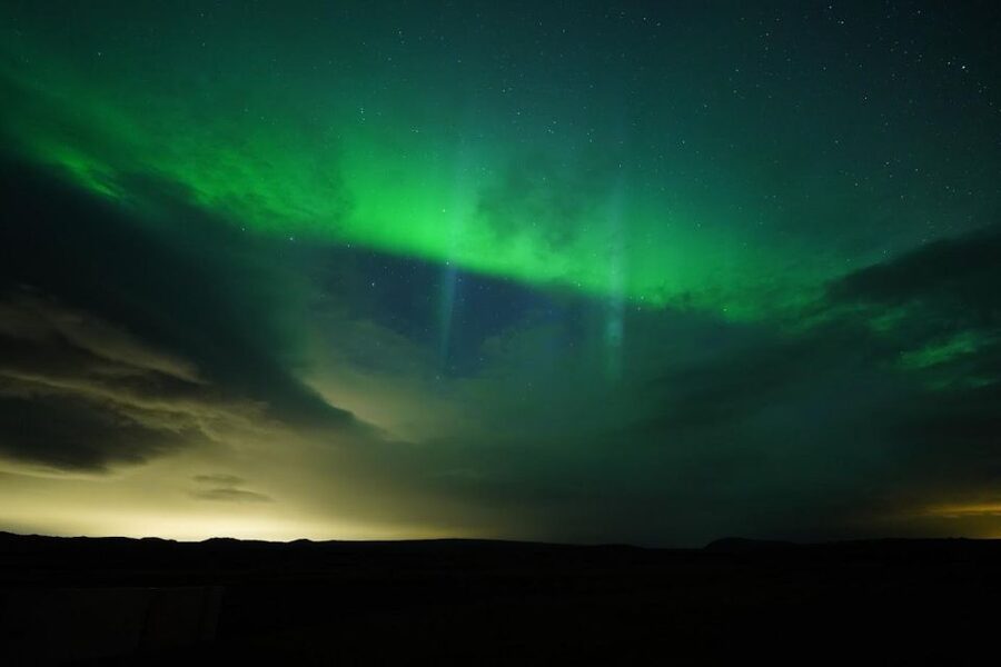 From Reykjavik: Northern Lights Tour with Hot Cocoa & Photos - Why this Reykjavik aurora tour works
