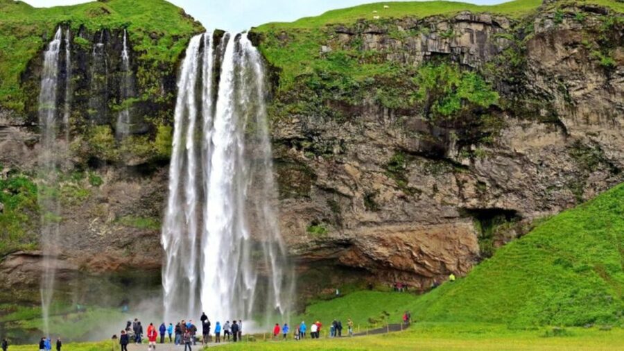 From Reykjavik: Private South Coast Tour in Iceland - Vik: a useful pause in the route