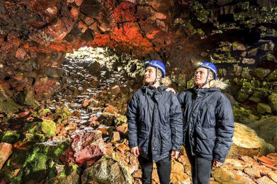From Reykjavik: Raufarhólshellir Lava Tunnel by Bus - The one-hour walk and its changing footing