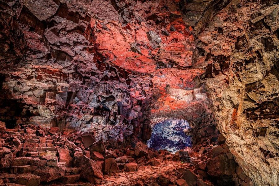 From Reykjavik: Raufarhólshellir Lava Tunnel by Bus - Guides who make the geology easy to follow