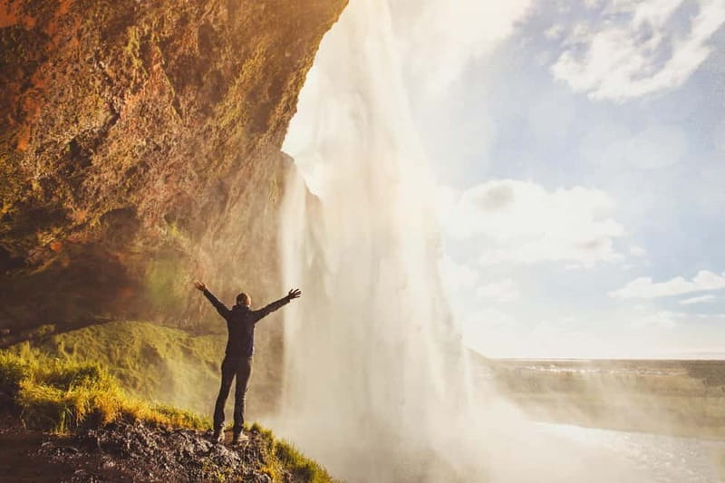 From Reykjavík: South Coast Highlights Day Tour - Guides make the long drive worthwhile