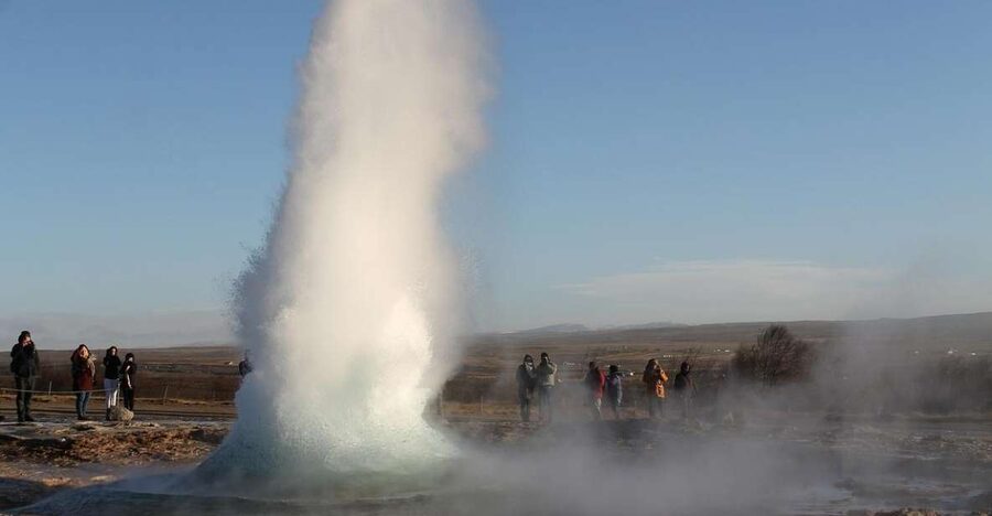 From Reykjavík: Summer 3-Day South Coast/Golden Circle Tour - Day one: geothermal ground and the Golden Circle