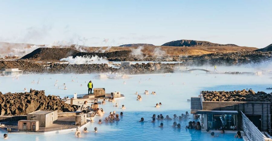 From Reykjavík: Volcanoes and Blue Lagoon Day Trip - Kleifarvatn: a short stop with big scenery