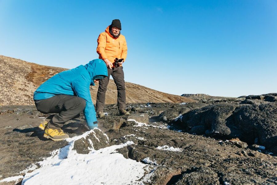 From Reykjavík: Volcanoes and Blue Lagoon Day Trip - The human side of Reykjanes and Grindavík