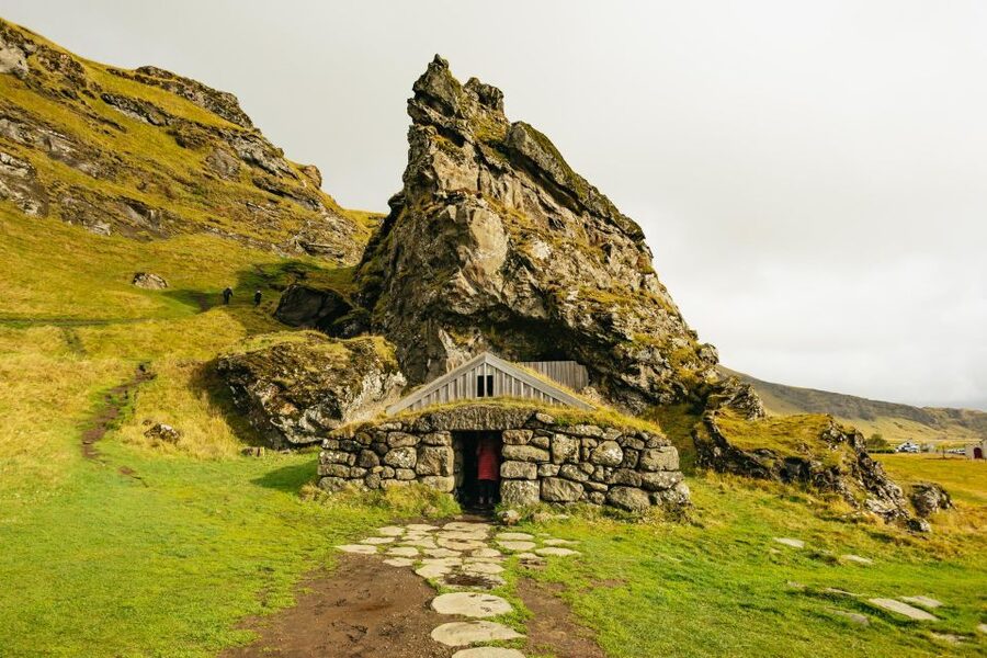 From Reykjavík: Waterfalls, Black Beach & Glacier Day Trip - Gljúfrabúi and Írárfoss add quieter moments