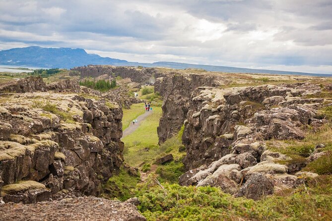 Full Day Golden Circle - Guided Tour - Who gets the best value from this tour