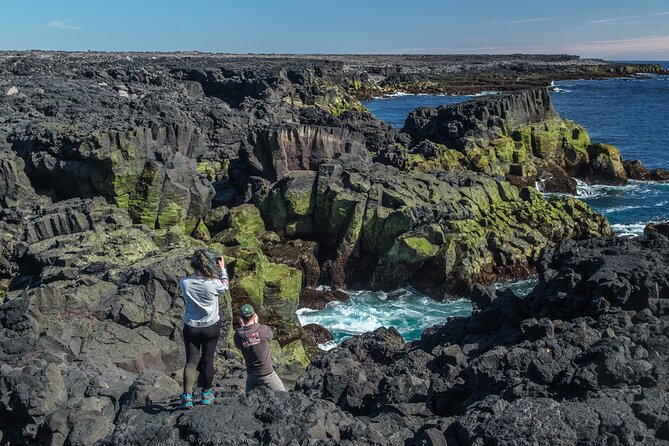 Full-Day Private Tour with Photography Secret Spots of Iceland - Grænavatn, the green crater lake