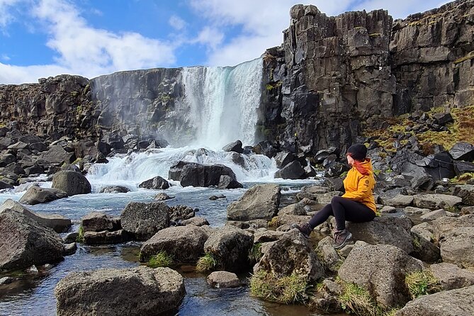Geological Golden-Circle Tour / Small group adventure - Geysir, Strokkur, and a useful lunch break